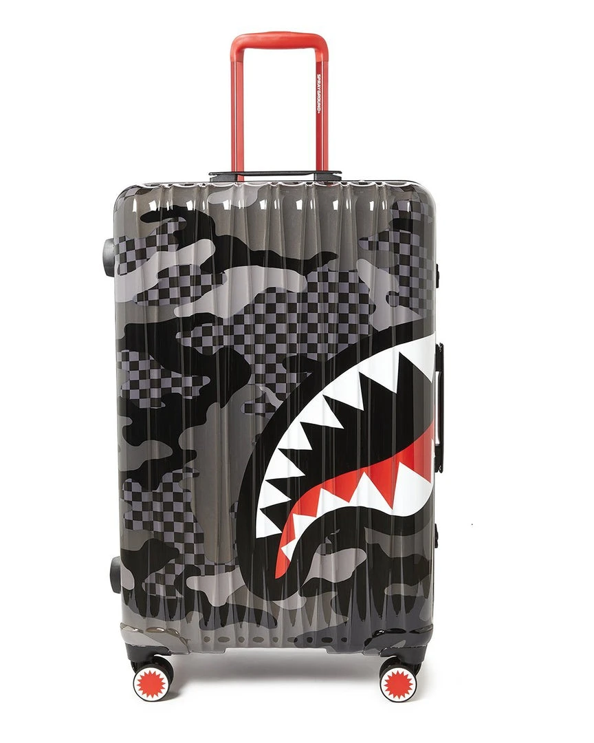 SPRAYGROUND® 3AM SHARKNAUTICS 29.5” FULL-SIZE LUGGAGE 1 SPRAYGROUND® 3AM SHARKNAUTICS 29.5” FULL-SIZE LUGGAGE