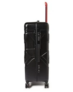 SPRAYGROUND® SHARKITECTURE MOLDED 29” FULL-SIZE LUGGAGE 24 SPRAYGROUND® SHARKITECTURE MOLDED 29” FULL-SIZE LUGGAGE