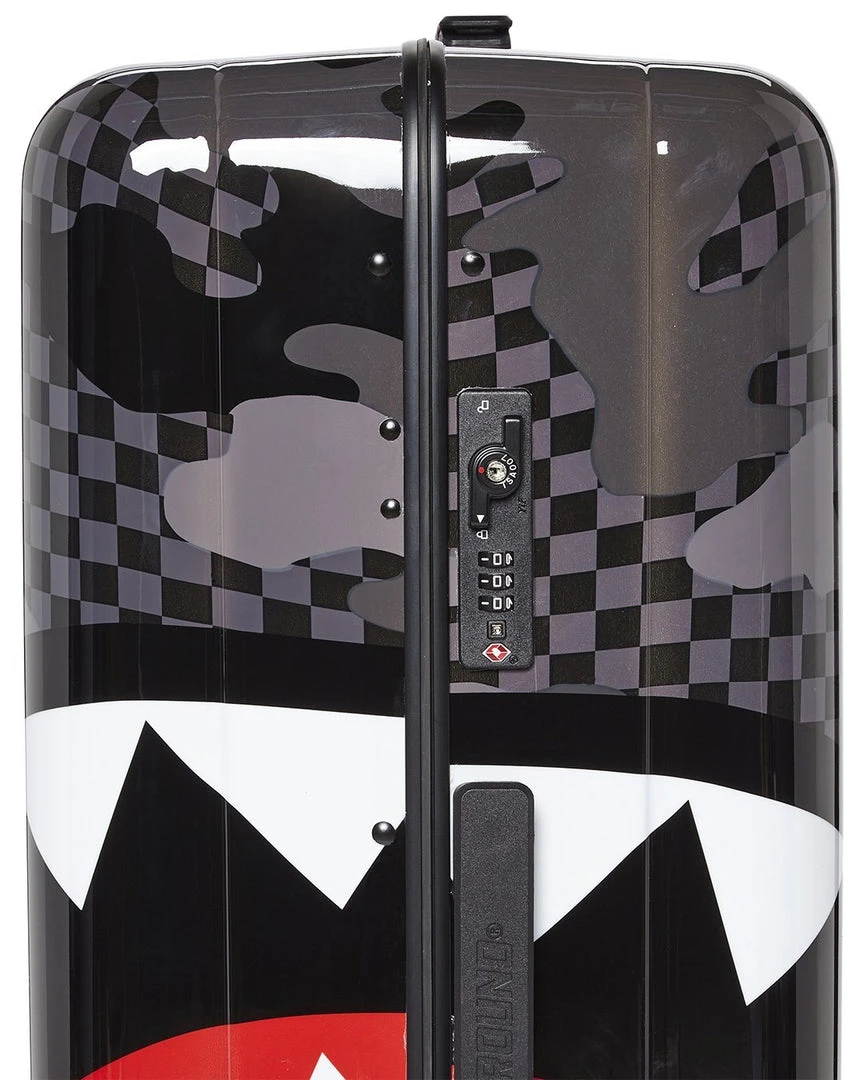 SPRAYGROUND® 3AM SHARKNAUTICS 29.5” FULL-SIZE LUGGAGE 9 SPRAYGROUND® 3AM SHARKNAUTICS 29.5” FULL-SIZE LUGGAGE