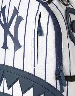 SPRAYGROUND® BACKPACKS MLB NY YANKEES SHARK 5 SPRAYGROUND® BACKPACKS MLB NY YANKEES SHARK