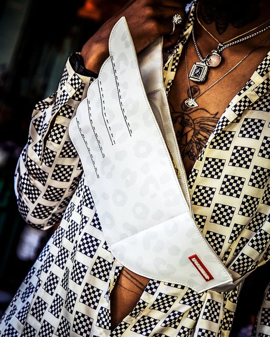 SPRAYGROUND® THE WINGS TO THE FUTURE CROSSWING BAGS 6 SPRAYGROUND® THE WINGS TO THE FUTURE CROSSWING BAGS