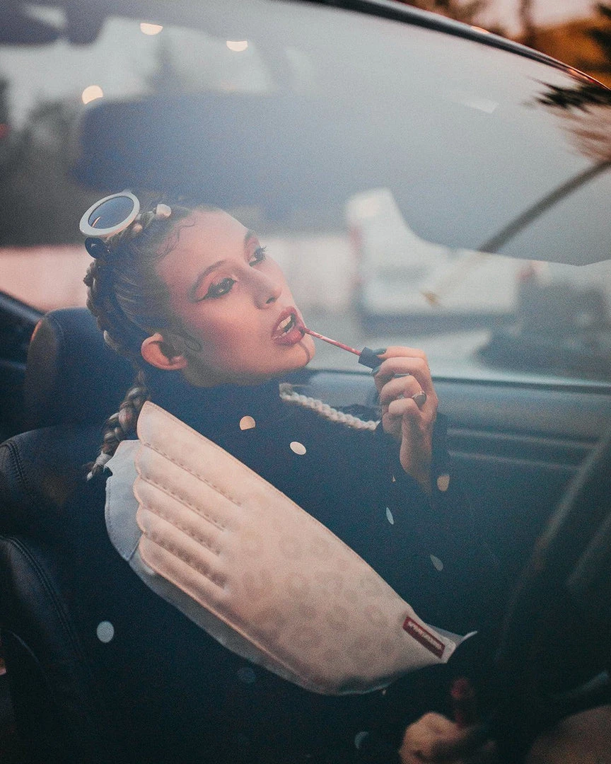 SPRAYGROUND® THE WINGS TO THE FUTURE CROSSWING BAGS 8 SPRAYGROUND® THE WINGS TO THE FUTURE CROSSWING BAGS