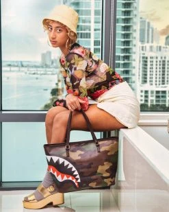 SPRAYGROUND® CHECKS IN CAMOFLAUGE TOTE BAGS 6 SPRAYGROUND® CHECKS IN CAMOFLAUGE TOTE BAGS