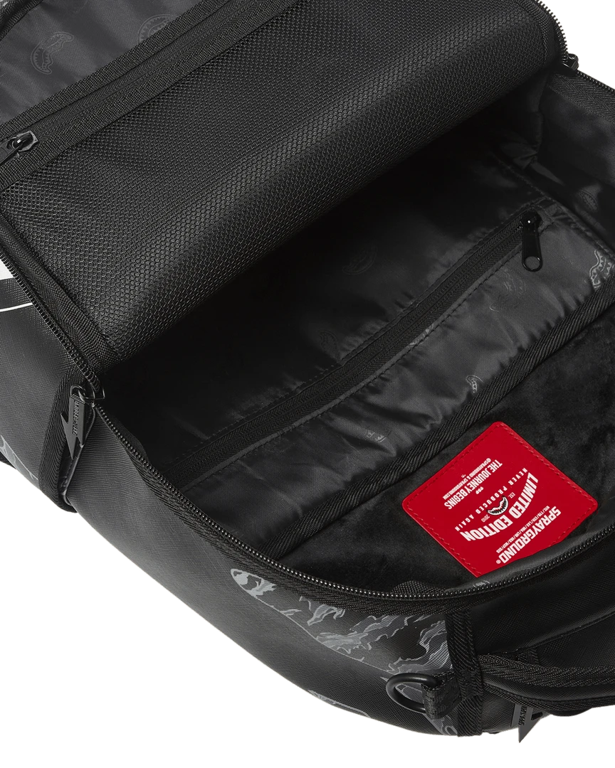 SPRAYGROUND® DAZED AND SHARK BACKPACK (DLXV) SPRAYGROUND® DAZED AND SHARK BACKPACK (DLXV)