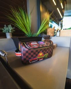 SPRAYGROUND® GLOBAL MOGUL TOILETRY BAG