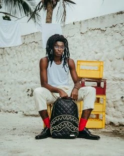 SPRAYGROUND® BAGS NOIR QUILT GOLD CHAIN SHARK BACKPACK (DLXV)