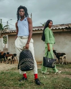 SPRAYGROUND® BAGS NOIR QUILT GOLD CHAIN SHARK BACKPACK (DLXV)