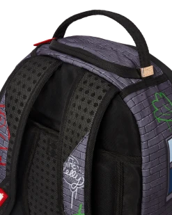 SPRAYGROUND® 90s NICK VERTICAL SHARK BACKPACK (DLXR) 16 SPRAYGROUND® 90s NICK VERTICAL SHARK BACKPACK (DLXR)