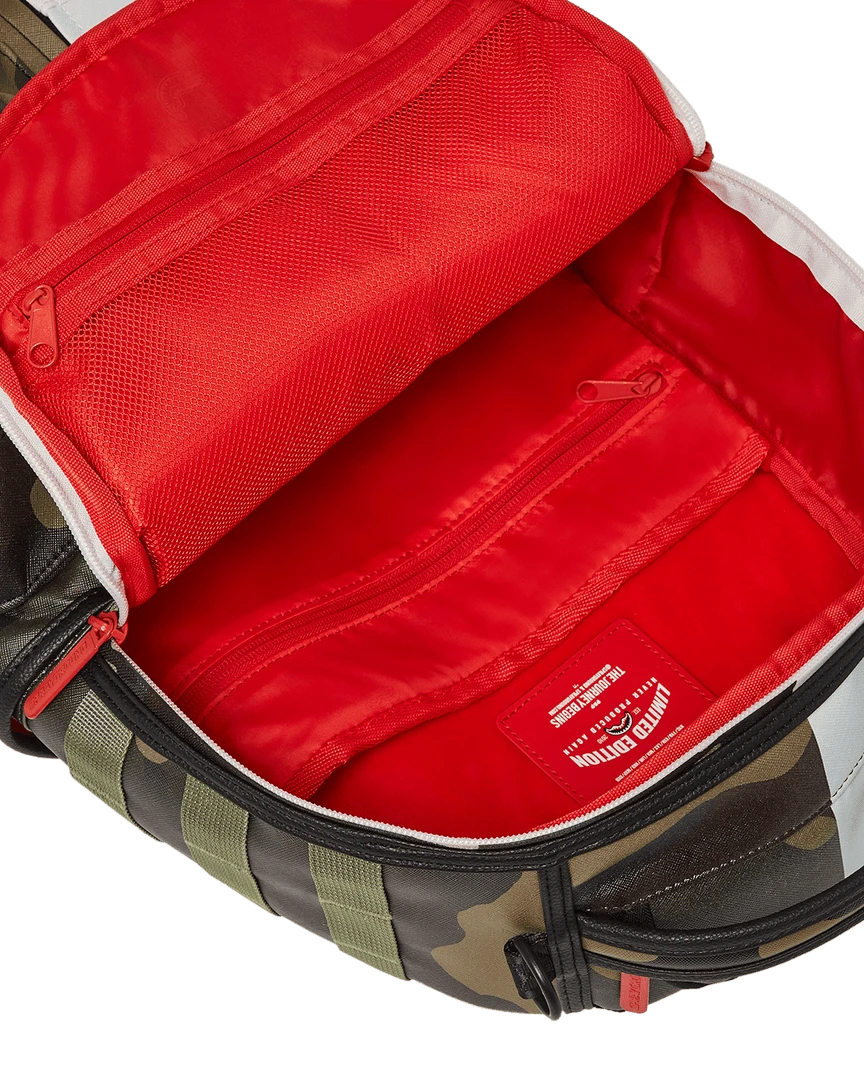 SPRAYGROUND® BAGS SPLIT WEIRD BACKPACK (DLXV) SPRAYGROUND® BAGS SPLIT WEIRD BACKPACK (DLXV)