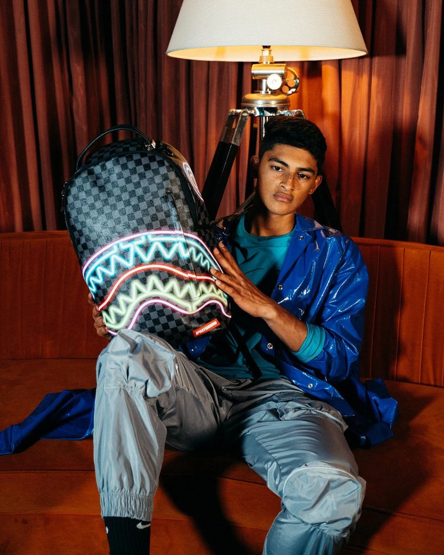 SPRAYGROUND® SHARKS IN PARIS GLOW BACKPACK (DLXV) SPRAYGROUND® SHARKS IN PARIS GLOW BACKPACK (DLXV)