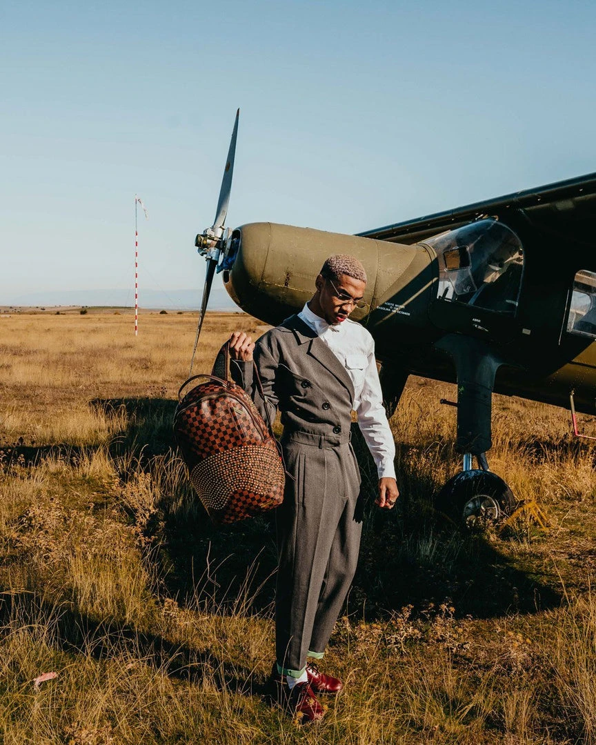 SPRAYGROUND® SHARKS IN PARIS POLARIS BACKPACK (DLXV) 6 SPRAYGROUND® SHARKS IN PARIS POLARIS BACKPACK (DLXV)