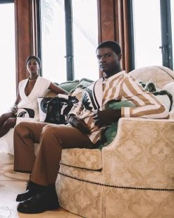 SPRAYGROUND® CROSSBODYS V.V.I.P. SAVVVY CROSSBODY 13 SPRAYGROUND® CROSSBODYS V.V.I.P. SAVVVY CROSSBODY