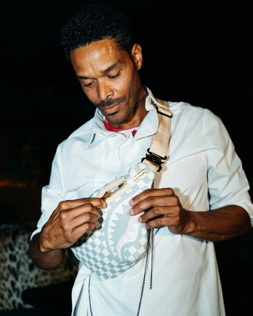 SPRAYGROUND® ROSE ALL DAY LA PALAIS SAVVY CROSSBODY SPRAYGROUND® ROSE ALL DAY LA PALAIS SAVVY CROSSBODY