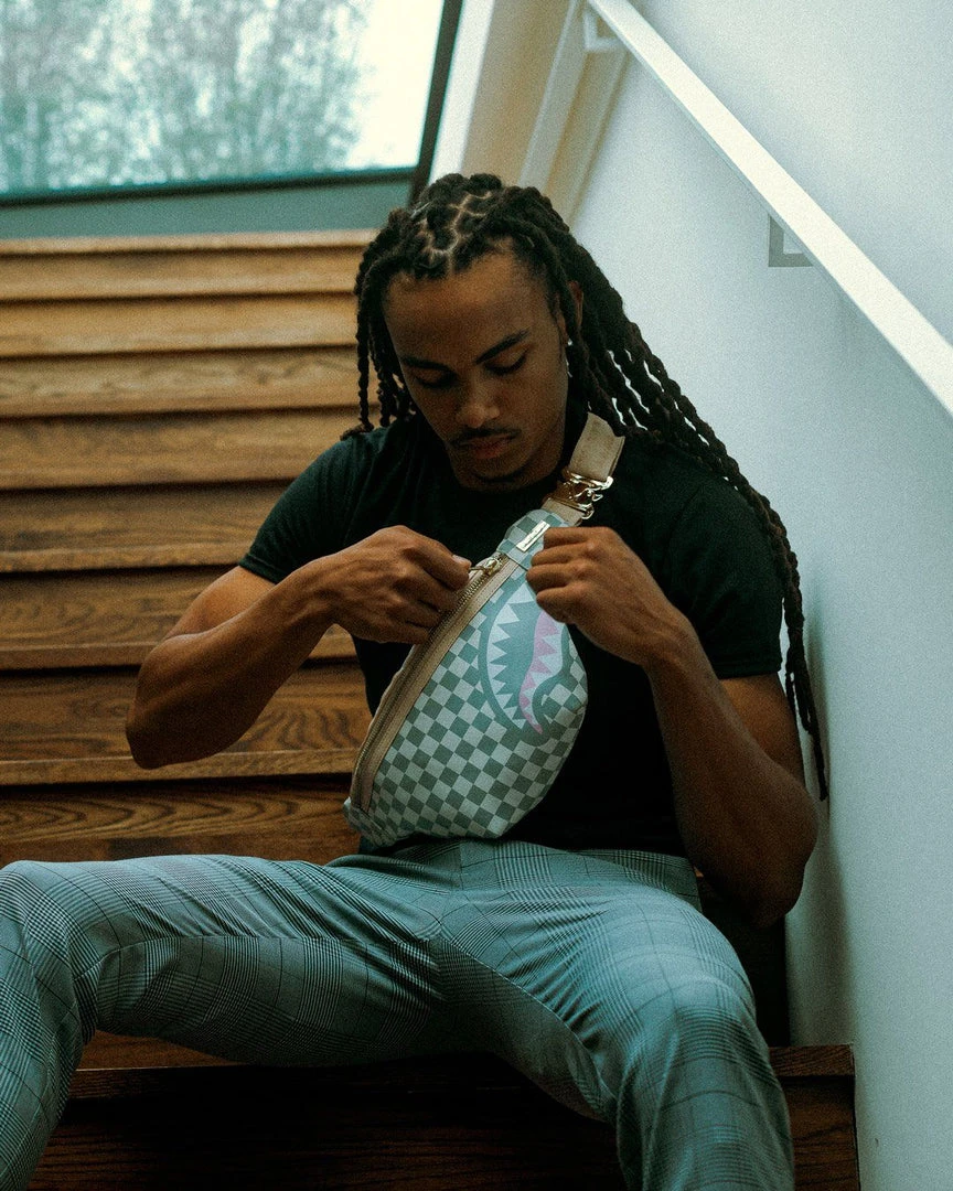 SPRAYGROUND® ROSE ALL DAY LA PALAIS SAVVY CROSSBODY SPRAYGROUND® ROSE ALL DAY LA PALAIS SAVVY CROSSBODY