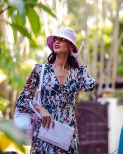 SPRAYGROUND® 3AM LE BLANC CROSSOVER CLUTCH CROSSOVER CLUTCHES