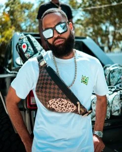 SPRAYGROUND® A.i.3 THE LEGACY SAVVY CROSSBODY BAGS 24 SPRAYGROUND® A.i.3 THE LEGACY SAVVY CROSSBODY BAGS