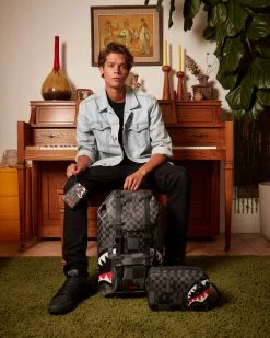 SPRAYGROUND® BAGS XTC GREY SHARKS IN PARIS TOILETRY BAG