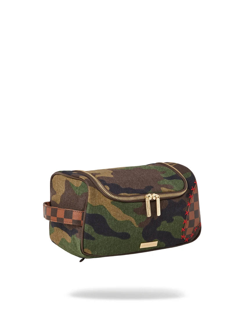 SPRAYGROUND® THE PARADOXX SHARK TOILETRY BAG 3 SPRAYGROUND® THE PARADOXX SHARK TOILETRY BAG