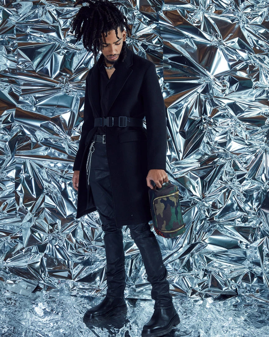 SPRAYGROUND® THE PARADOXX SHARK TOILETRY BAG 4 SPRAYGROUND® THE PARADOXX SHARK TOILETRY BAG