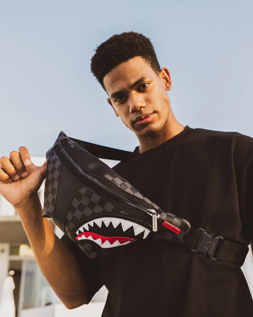 SPRAYGROUND® CROSSBODYS HENNY AIIR TO THE THRONE SAVVY CROSSBODY SPRAYGROUND® CROSSBODYS HENNY AIIR TO THE THRONE SAVVY CROSSBODY