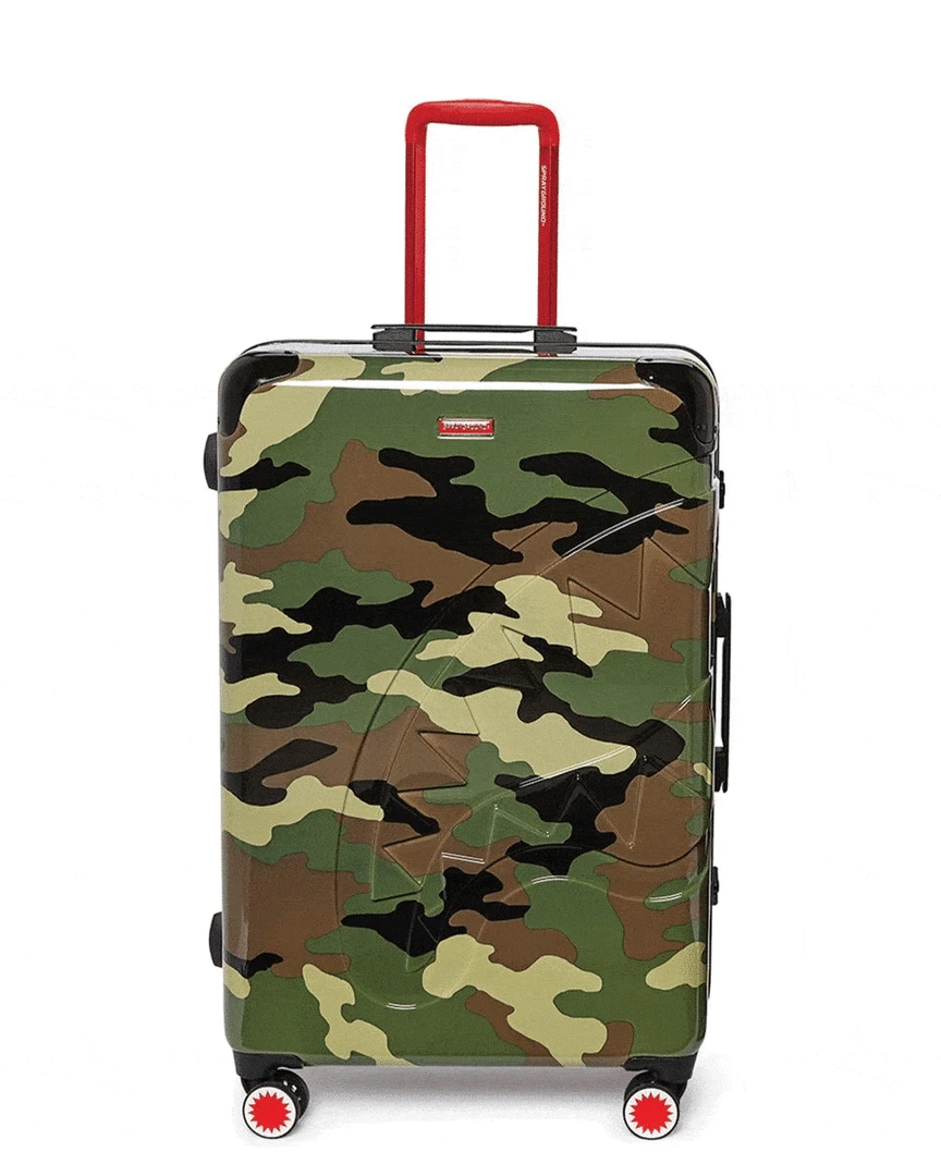 SPRAYGROUND® JUNGLE PARIS 29.5” FULL-SIZE SHARKITECTURE LUGGAGE FULL-SIZE LUGGAGE 1 SPRAYGROUND® JUNGLE PARIS 29.5” FULL-SIZE SHARKITECTURE LUGGAGE FULL-SIZE LUGGAGE