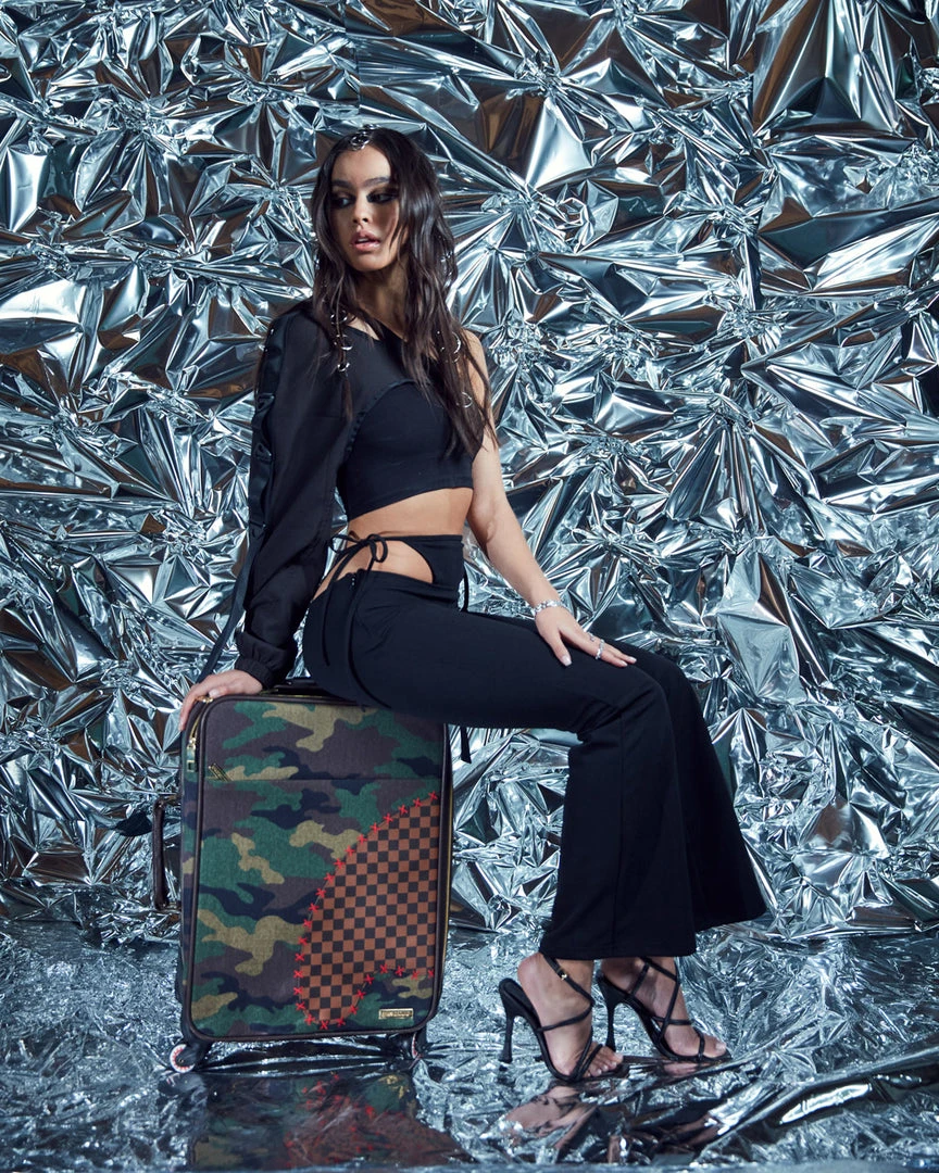 SPRAYGROUND® THE PARADOXX SHARK CARRY-ON LUGGAGE SPRAYGROUND® THE PARADOXX SHARK CARRY-ON LUGGAGE