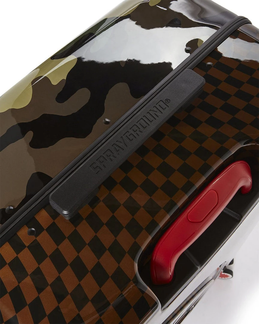 SPRAYGROUND® JUNGLE PARIS 29.5” FULL-SIZE SHARKITECTURE LUGGAGE FULL-SIZE LUGGAGE 8 SPRAYGROUND® JUNGLE PARIS 29.5” FULL-SIZE SHARKITECTURE LUGGAGE FULL-SIZE LUGGAGE