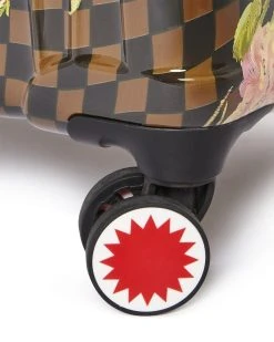 SPRAYGROUND® SHARKFLOWER 29.5” FULL-SIZE SHARKNAUTICS LUGGAGE FULL-SIZE LUGGAGE 9 SPRAYGROUND® SHARKFLOWER 29.5” FULL-SIZE SHARKNAUTICS LUGGAGE FULL-SIZE LUGGAGE