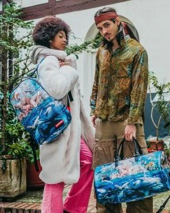 SPRAYGROUND® NOAHS SH-ARK LARGE DUFFLE BAGS 16 SPRAYGROUND® NOAHS SH-ARK LARGE DUFFLE BAGS