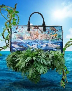 SPRAYGROUND® NOAHS SH-ARK LARGE DUFFLE BAGS 18 SPRAYGROUND® NOAHS SH-ARK LARGE DUFFLE BAGS