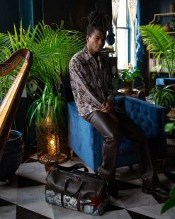 SPRAYGROUND® $HARKBITE LARGE DUFFLE