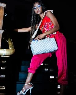 SPRAYGROUND® ROSE ALL DAY LA PALAIS MINI DUFFLE 30 SPRAYGROUND® ROSE ALL DAY LA PALAIS MINI DUFFLE