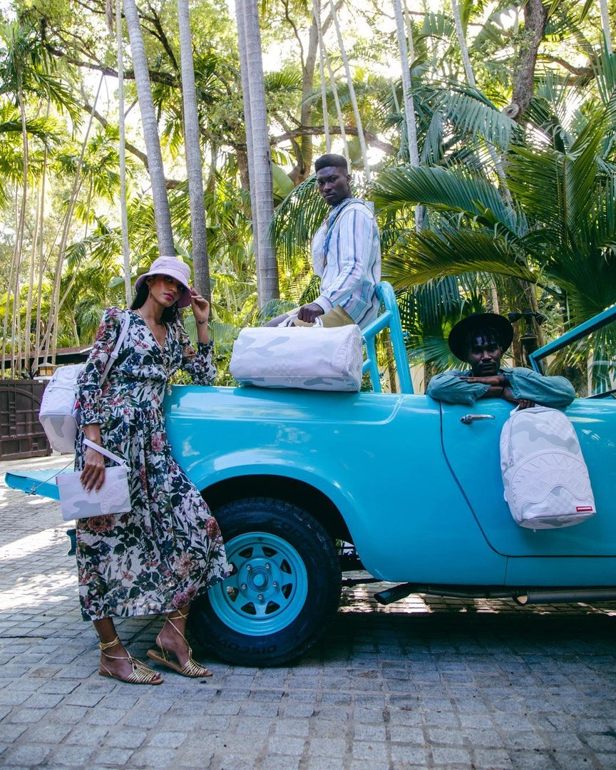 SPRAYGROUND® 3AM LE BLANC DUFFLE BAGS 6 SPRAYGROUND® 3AM LE BLANC DUFFLE BAGS