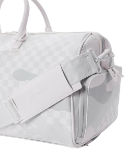 SPRAYGROUND® 3AM LE BLANC DUFFLE BAGS 27 SPRAYGROUND® 3AM LE BLANC DUFFLE BAGS