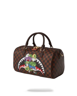 SPRAYGROUND® MONEY CHASER MINI DUFFLE BAGS 13 SPRAYGROUND® MONEY CHASER MINI DUFFLE BAGS