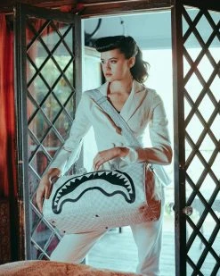 SPRAYGROUND® SPLIT THE CHECK (PEARL) DUFFLE