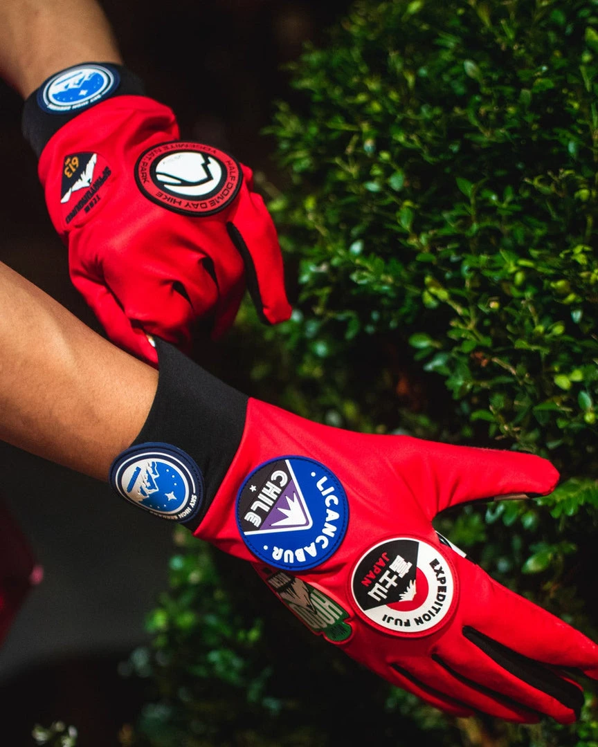 SPRAYGROUND® THE GLOBAL EXPEDITION GLOVES APPAREL+GEAR SPRAYGROUND® THE GLOBAL EXPEDITION GLOVES APPAREL+GEAR