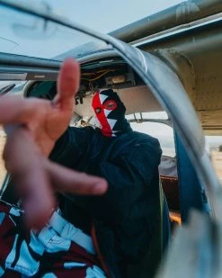 SPRAYGROUND® VERTICAL SHARK SKI MASK