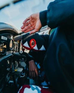 SPRAYGROUND® VERTICAL SHARK SKI MASK