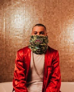 SPRAYGROUND® APPAREL+GEAR MAMA I MADE IT NECK WARMER 14 SPRAYGROUND® APPAREL+GEAR MAMA I MADE IT NECK WARMER