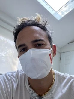 SPRAYGROUND® ADULT WHITE ON WHITE SHARK FORM-FITTING FACE MASK FACE MASKS 5 SPRAYGROUND® ADULT WHITE ON WHITE SHARK FORM-FITTING FACE MASK FACE MASKS