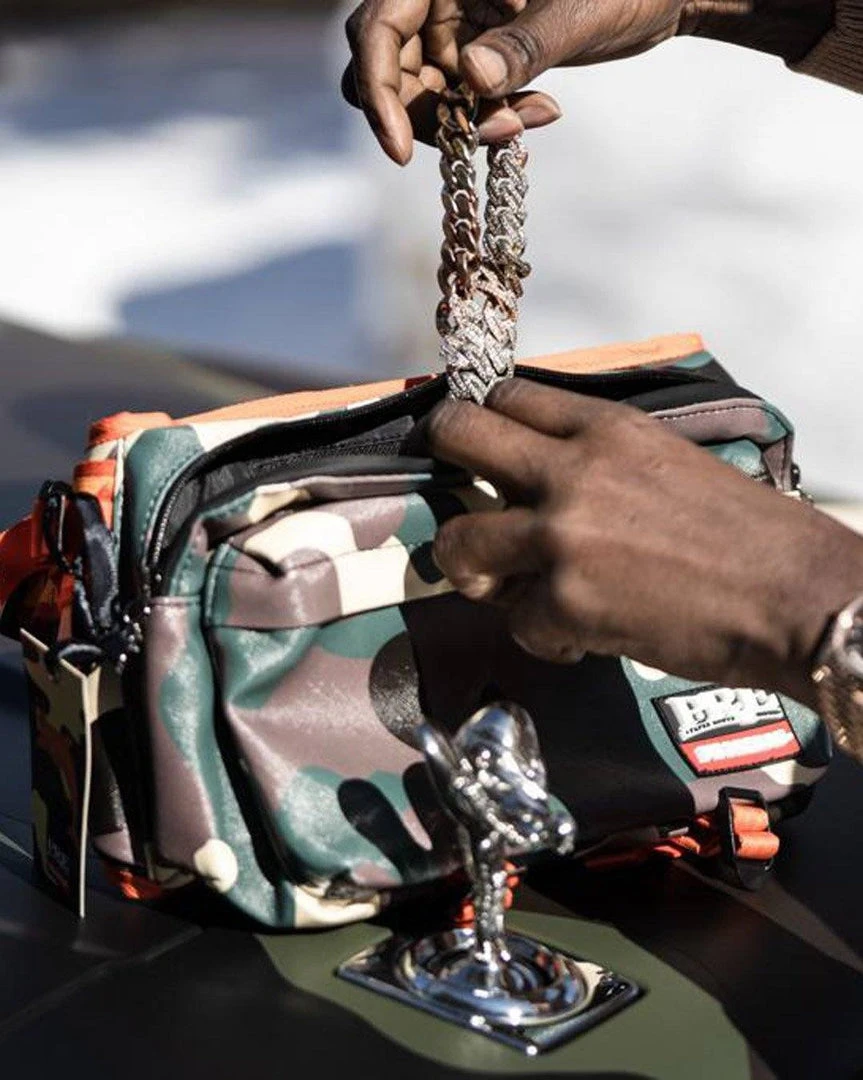 SPRAYGROUND® YOUNG DOLPH CROSSBODY BAGS SPRAYGROUND® YOUNG DOLPH CROSSBODY BAGS