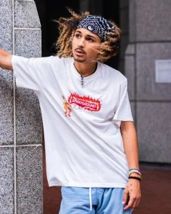 SPRAYGROUND® APPAREL+GEAR STREET FIGHTER DHALSIM YOGA INFERNO T-SHIRT (WHITE)