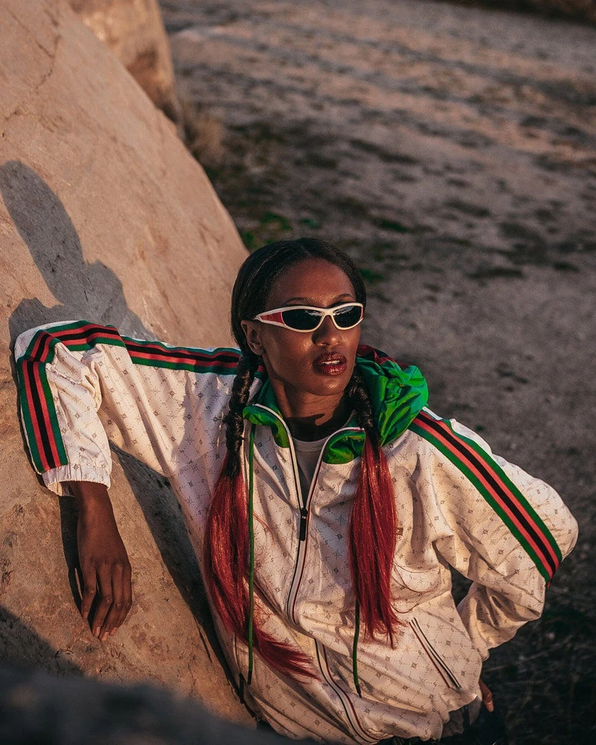 SPRAYGROUND® APPAREL+GEAR FIFTH AVENUE WINDBREAKER (BEIGE) SPRAYGROUND® APPAREL+GEAR FIFTH AVENUE WINDBREAKER (BEIGE)