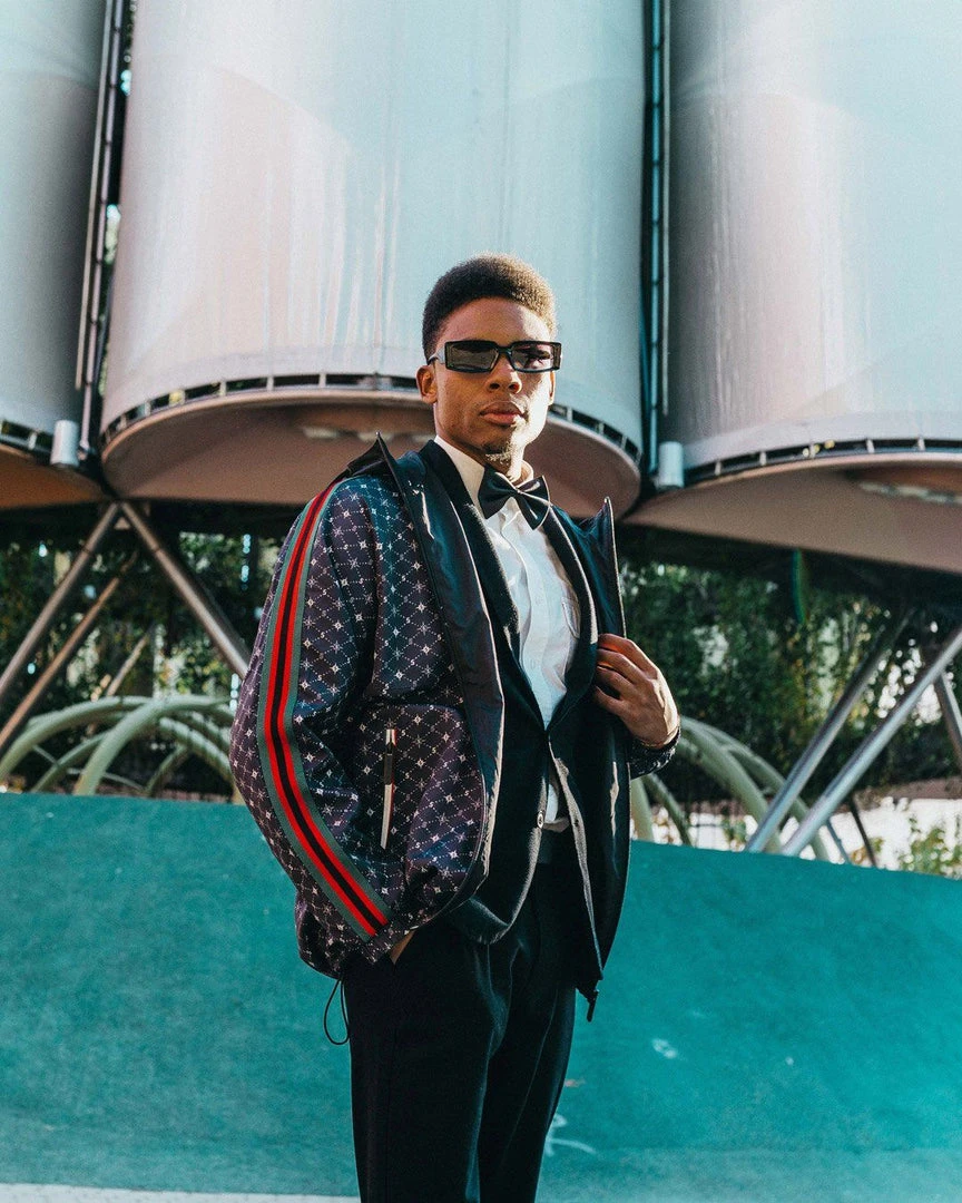 SPRAYGROUND® APPAREL+GEAR FIFTH AVENUE WINDBREAKER (BLACK) SPRAYGROUND® APPAREL+GEAR FIFTH AVENUE WINDBREAKER (BLACK)