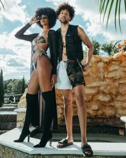 SPRAYGROUND® SPLIT BITE CAMO SHOTO SWIM TRUNKS SWIMWEAR 15 SPRAYGROUND® SPLIT BITE CAMO SHOTO SWIM TRUNKS SWIMWEAR