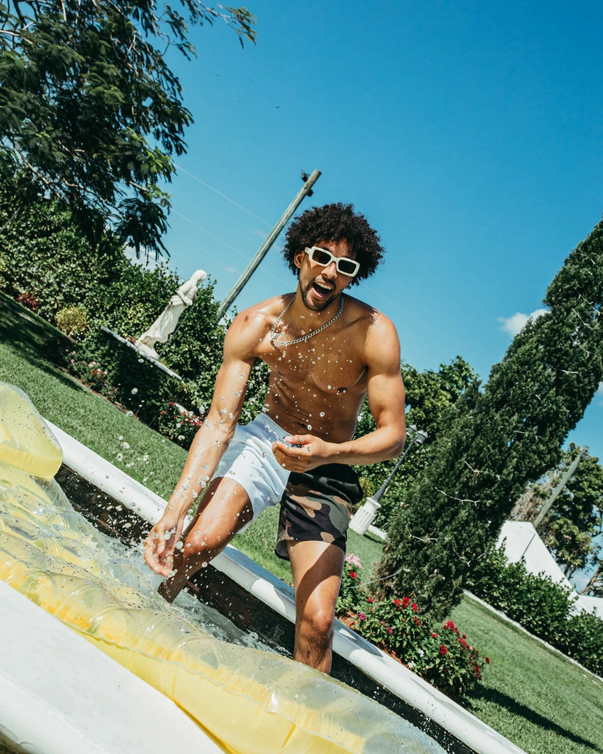 SPRAYGROUND® SPLIT BITE CAMO SHOTO SWIM TRUNKS SWIMWEAR SPRAYGROUND® SPLIT BITE CAMO SHOTO SWIM TRUNKS SWIMWEAR