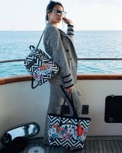 SPRAYGROUND® GLASS HOUSE TOTE BAGS 17 SPRAYGROUND® GLASS HOUSE TOTE BAGS