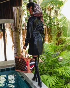 SPRAYGROUND® HENNY AIR TO THE THRONE TOTE