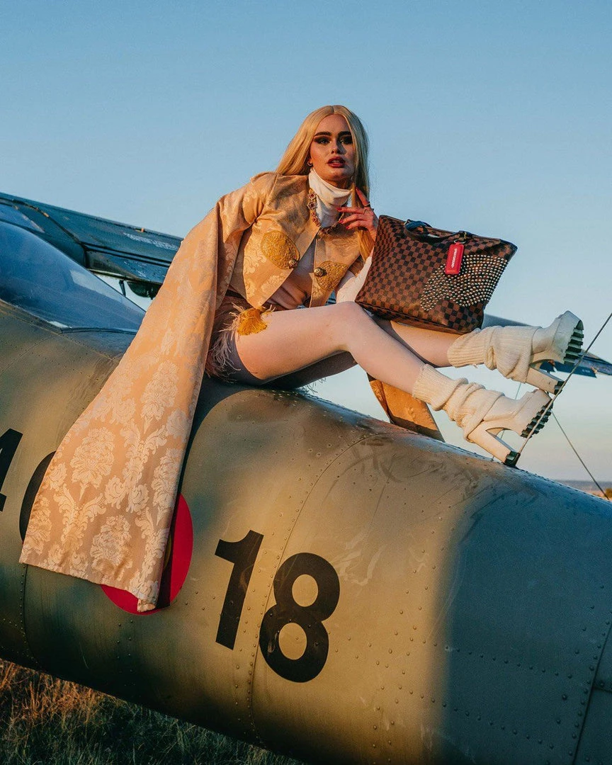 SPRAYGROUND® SHARKS IN PARIS POLARIS TOTE SPRAYGROUND® SHARKS IN PARIS POLARIS TOTE